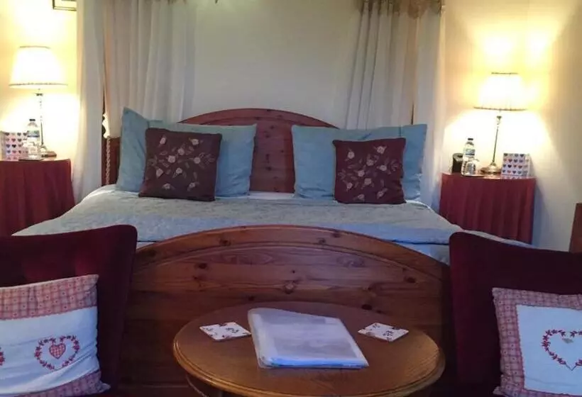 キングサイズベッドのデラックスルーム, The Waltzing Weasel B&b