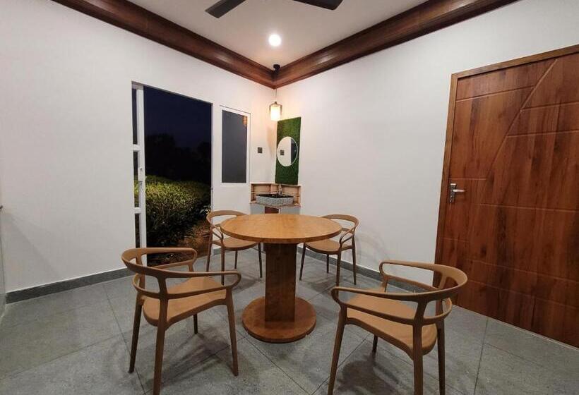 マウンテンビューファミリールーム, Cloud Canopy   Tea Garden Family Pool Cottage In Vagamon