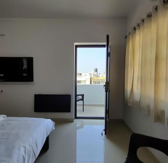 Quarto Estandar com Sacada, Alohaa Homestel