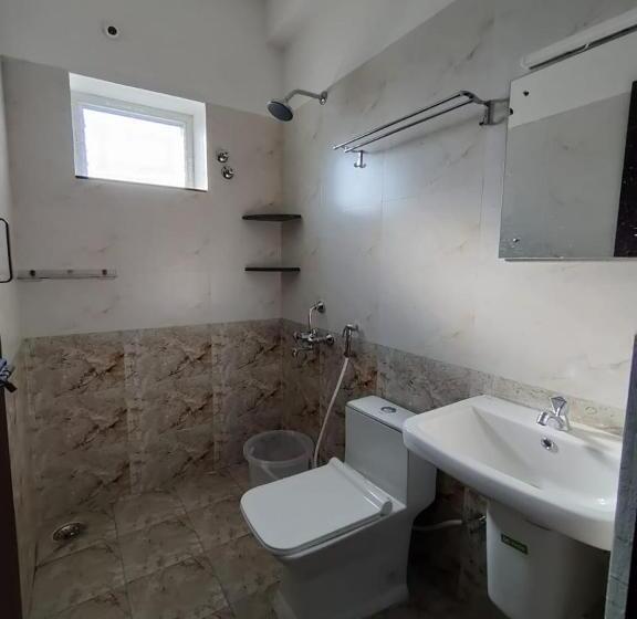 Quarto Estandar, Alohaa Homestel