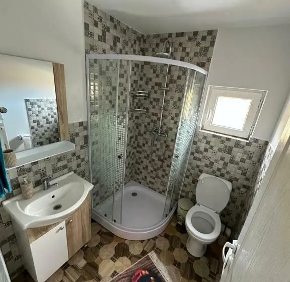اتاق استاندارد, Casa Rares Busteni