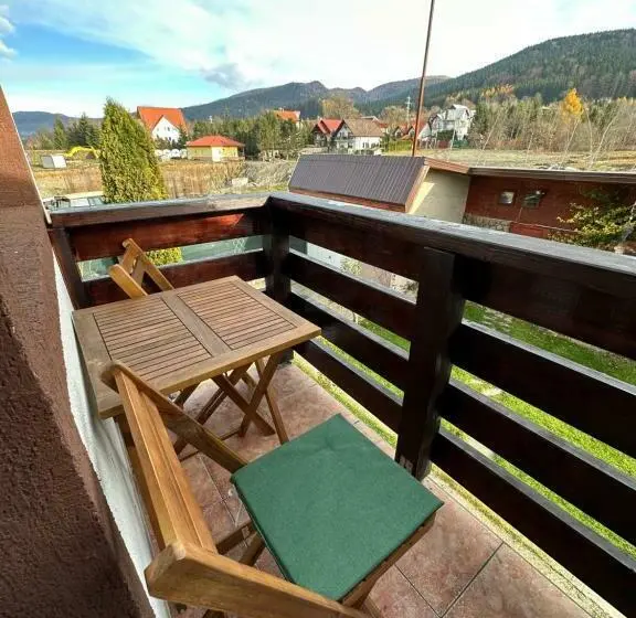 اتاق لوکس, Casa Rares Busteni