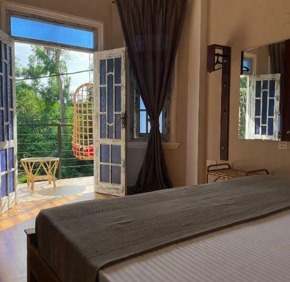 Habitació Deluxe amb Balcó, Habibi Hostel & Restaurant