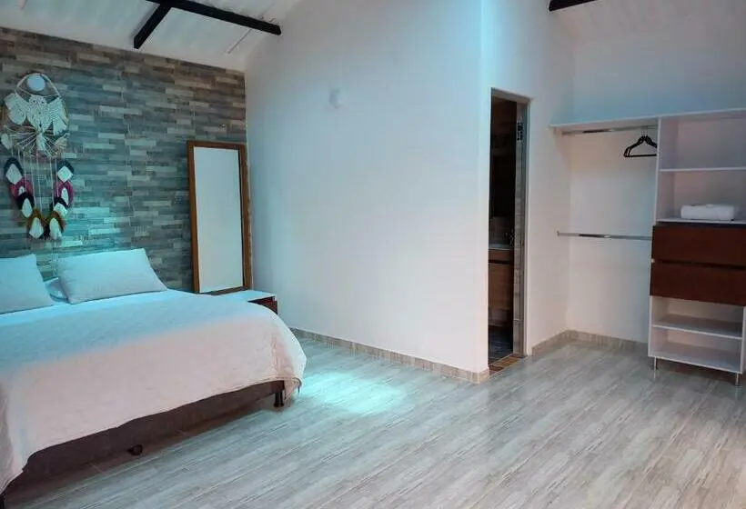 デラックススイート, Villa Paz D F