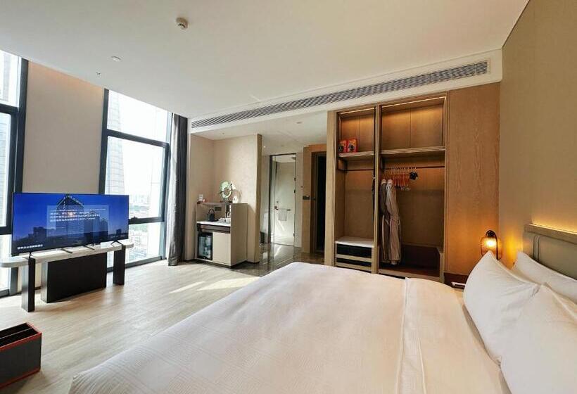 Номер Стандарт Кровать Кинг Адаптированный для Инвалидов, Wyndham Handan Congtai