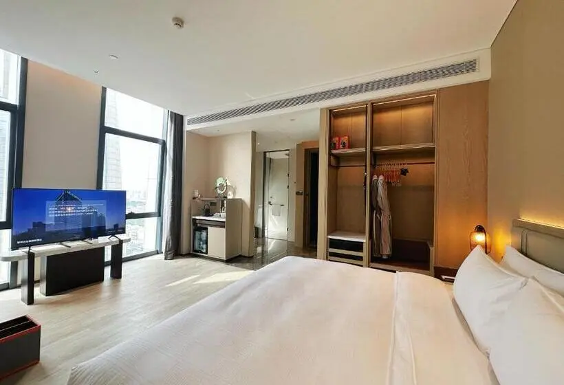 اتاق استاندارد با تخت بزرگ برای معلولان, Wyndham Handan Congtai