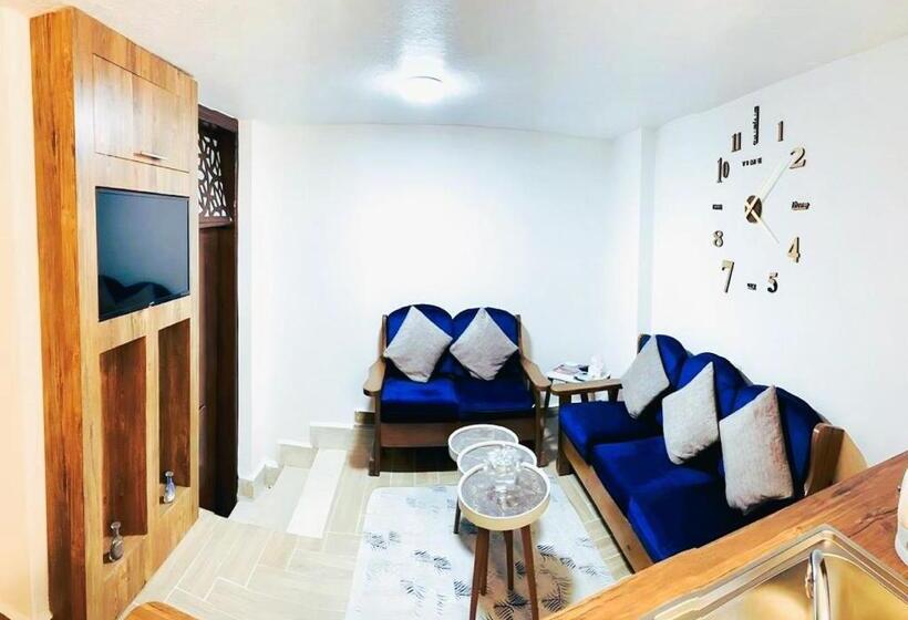 اتاق استاندارد سه نفره, Kirakoupolis House & Restaurant