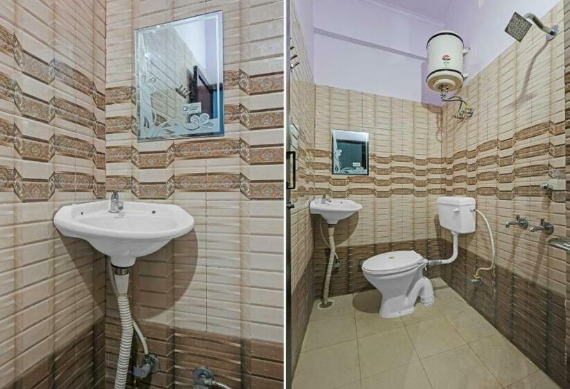 トリプルクラシックルーム, Spot On Hotel Shivam Residency