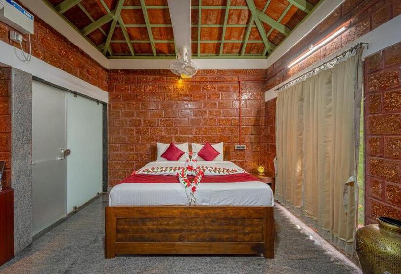 ویلای لوکس 1 خوابه, Nathan Resort With Swimming Pool