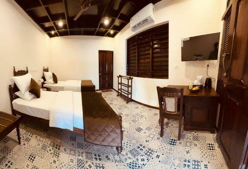 Номер Deluxe, Cherai Lake Resort