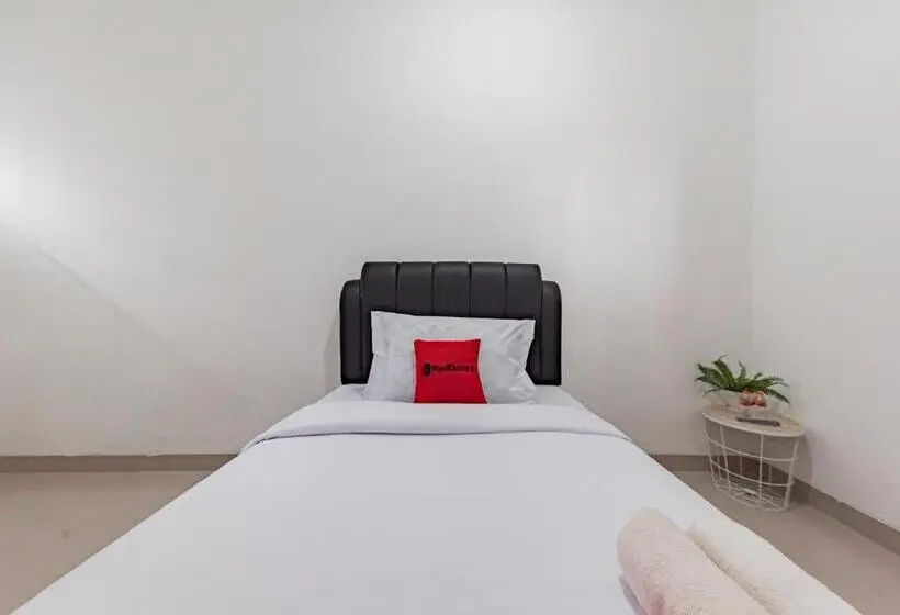 Standard Yhden Hengen Huone, Reddoorz @ Suryakencana Bogor