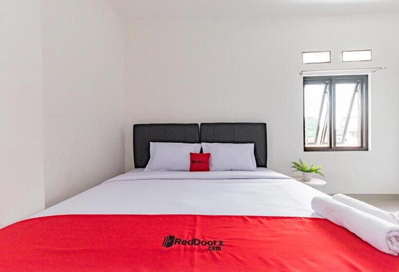 디럭스 룸, Reddoorz @ Suryakencana Bogor