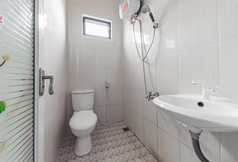 디럭스 룸, Reddoorz @ Suryakencana Bogor