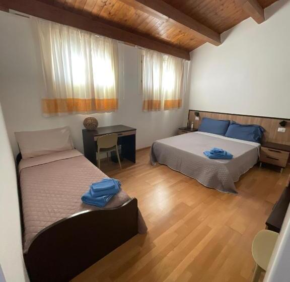 غرفة قياسية ثلاثية, Il Vicoletto Guest House