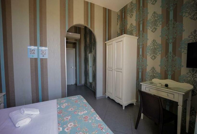 اتاق سوپریور, New Sayonara