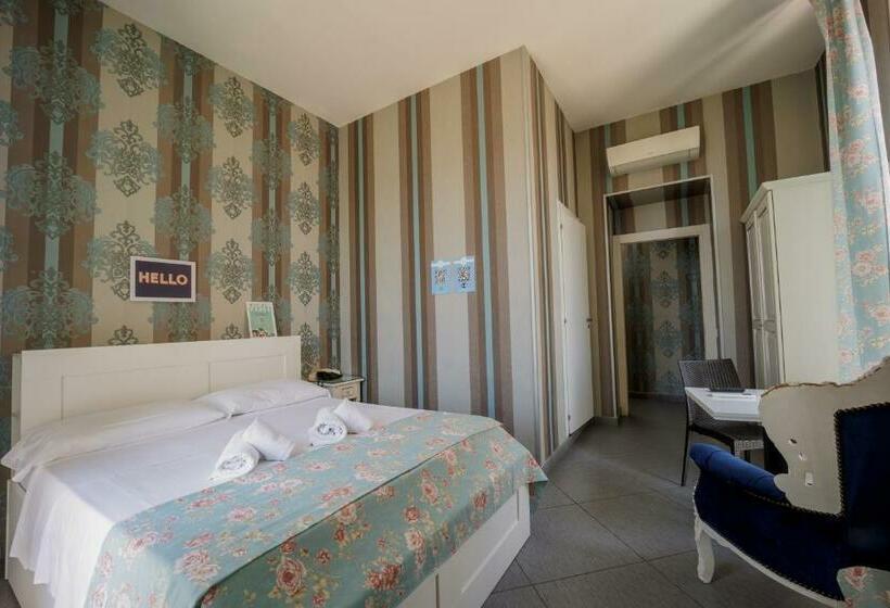 اتاق سوپریور سه تخته, New Sayonara