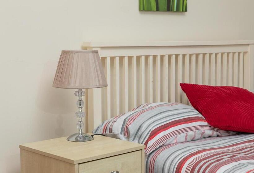 חדר סטנדרט חדר אמבטיה משותף, City Centre Large Luxury Rooms Free Parking