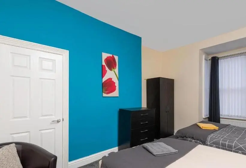 اتاق استاندارد چهار تخته, City Centre Large Luxury Rooms Free Parking