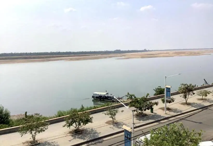 اتاق استاندارد با چشمانداز دریا, Le Tonle