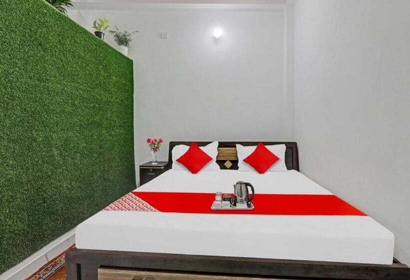 חדר קלאסי לשלושה, Flagship Hotel Ashirwad