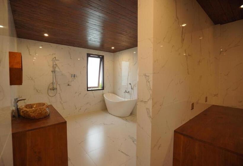 סוויטה עם נוף, Shankara Munduk Bali