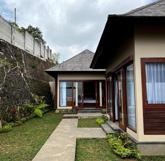 וילה דלוקס 2 חדרים, Shankara Munduk Bali