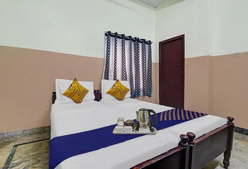 トリプルクラシックルーム, Spot On Sri Sai Lohith Lodge Near Secunderabad Railway Station