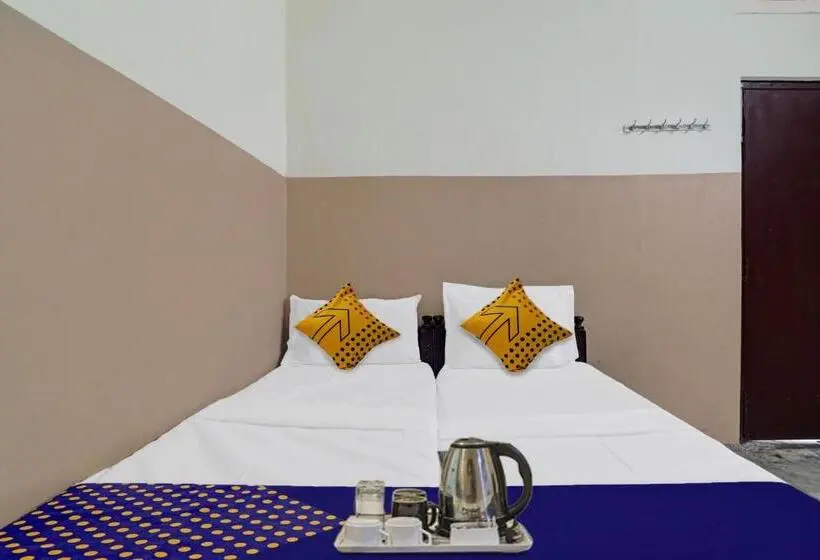 トリプルクラシックルーム, Spot On Sri Sai Lohith Lodge Near Secunderabad Railway Station