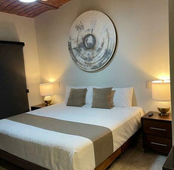 חדר דלוקס, Ng