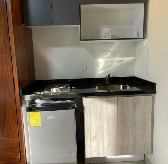 חדר סטנדרט, Ng