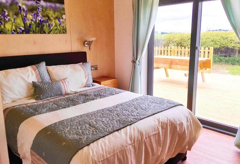 2间卧室的房子, Castle Pren Lodges