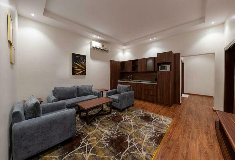 اتاق اکونومی, Crown Towers For Hotel Suites