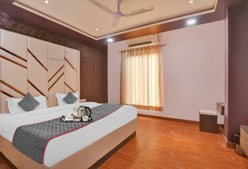 غرفة كلاسيكية ثلاثية, Blueline