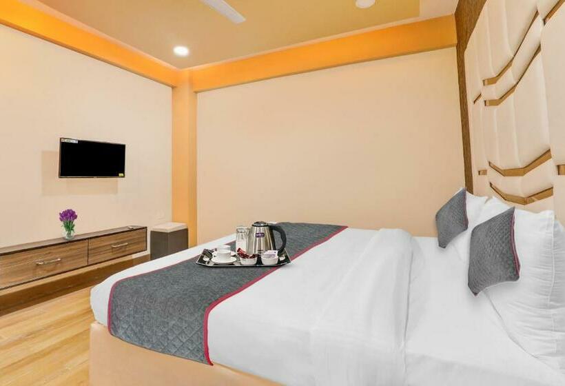 غرفة كلاسيكية ثلاثية, Blueline