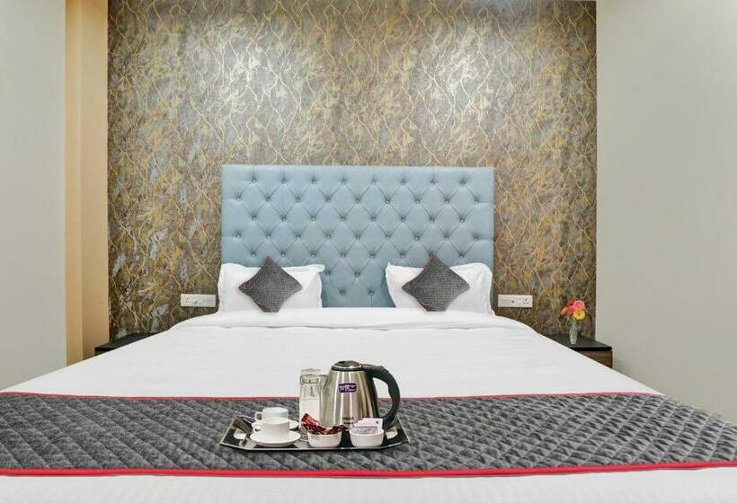 غرفة كلاسيكية ثلاثية, Blueline