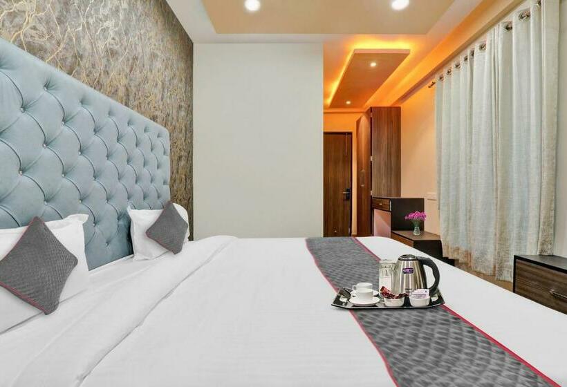 غرفة كلاسيكية ثلاثية, Blueline