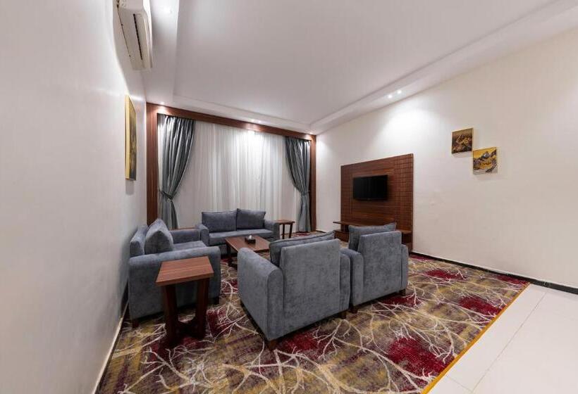 سوییت خانوادگی, Crown Towers For Hotel Suites