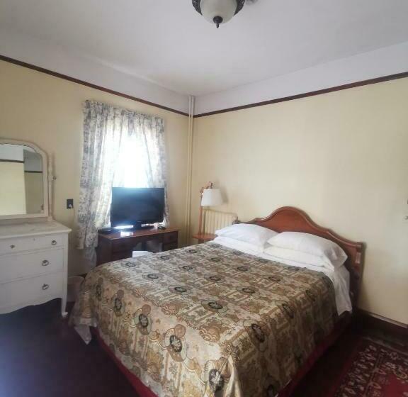 סוויטת ג'וניור, Royal Hotel Sydney