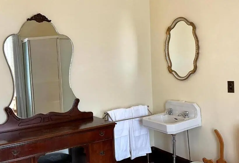 スーペリアースイート, Royal Hotel Sydney