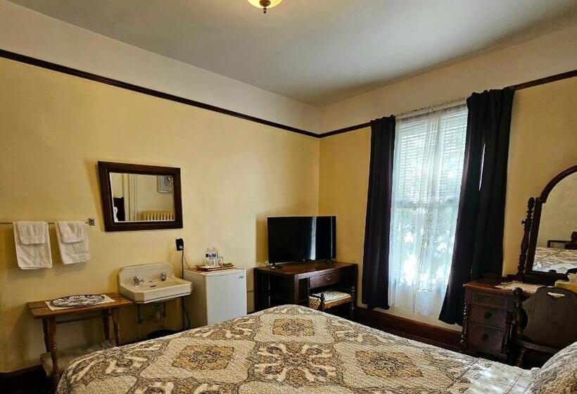 סוויטת 2 חדרי שינה, Royal Hotel Sydney