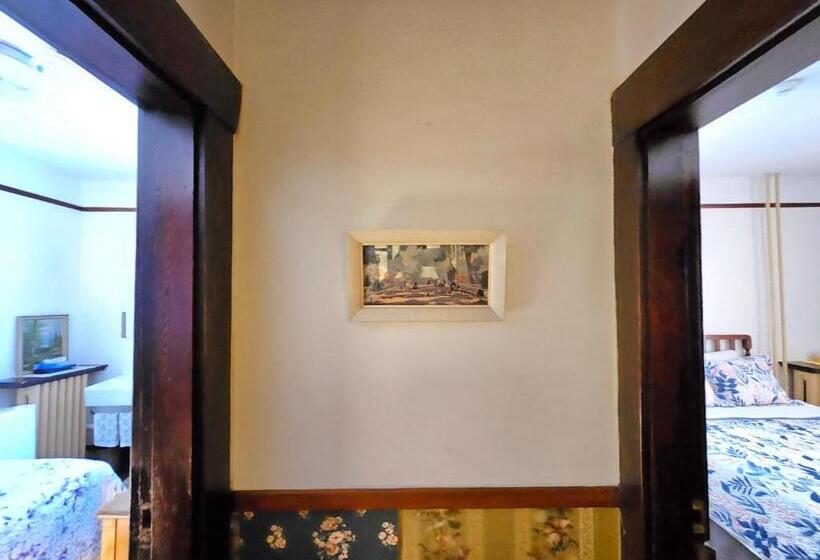 סוויטת 2 חדרי שינה, Royal Hotel Sydney