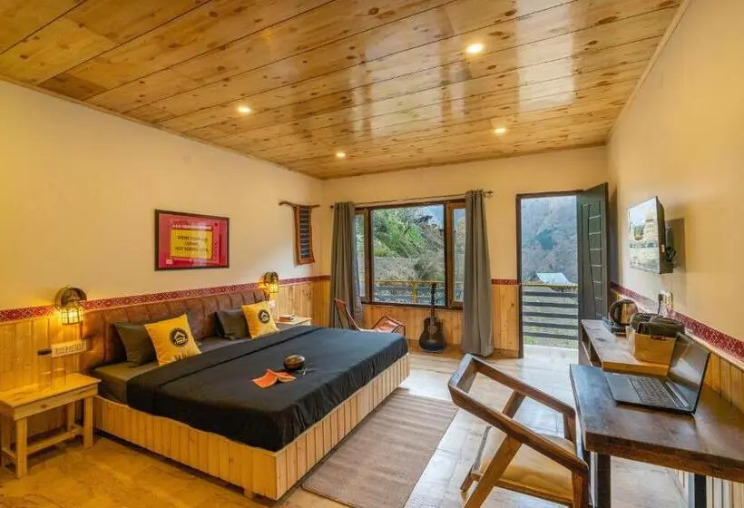 スーペリアールーム, The Hosteller Tirthan Valley