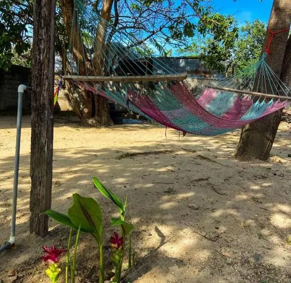 バス共有のスタンダードルーム, Puente Real Hostel