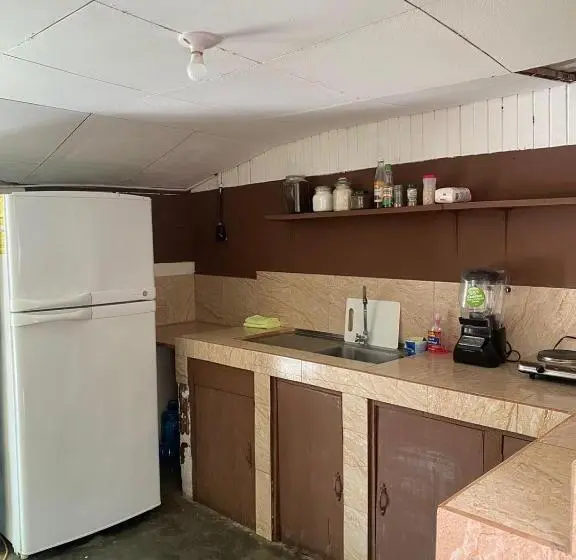 スタンダードシングルルーム, Puente Real Hostel