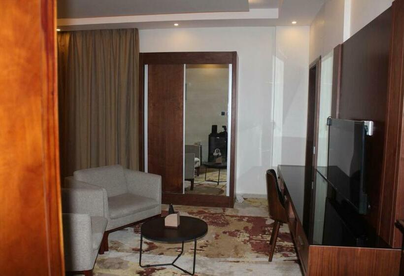 اتاق لوکس, Delta Hotel Suites