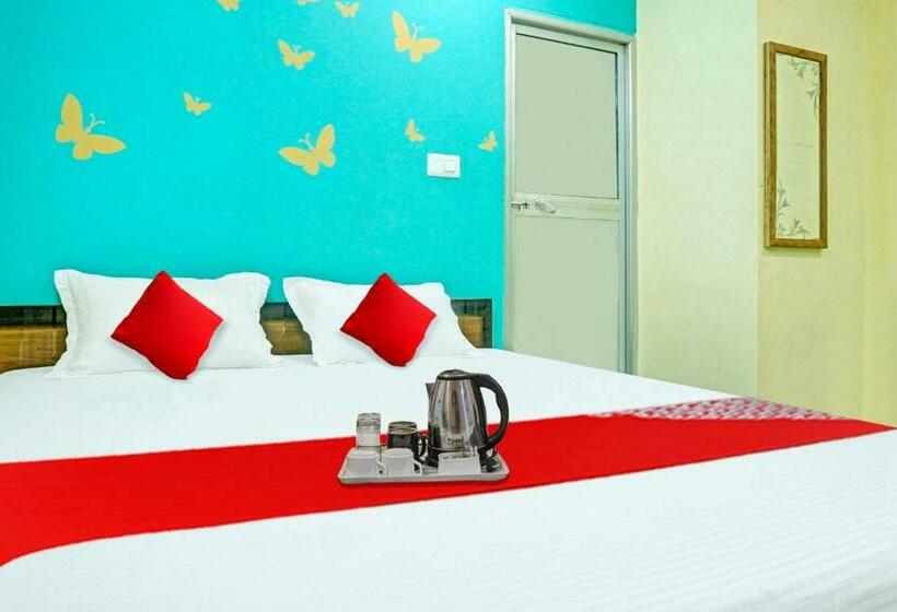 חדר קלאסי לשלושה, Flagship Raushni Guest House