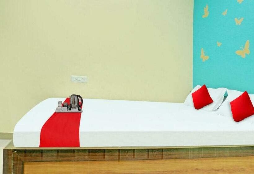 חדר קלאסי לשלושה, Flagship Raushni Guest House