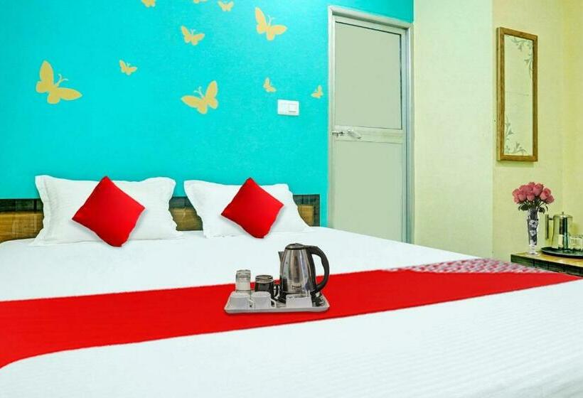 חדר קלאסי לשלושה, Flagship Raushni Guest House