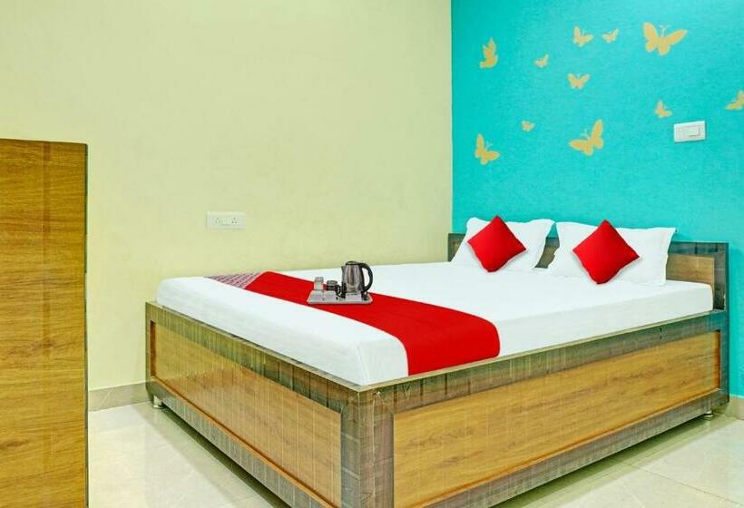 三人经典房间, Flagship Raushni Guest House