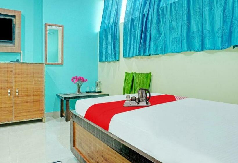 חדר קלאסי לשלושה, Flagship Raushni Guest House